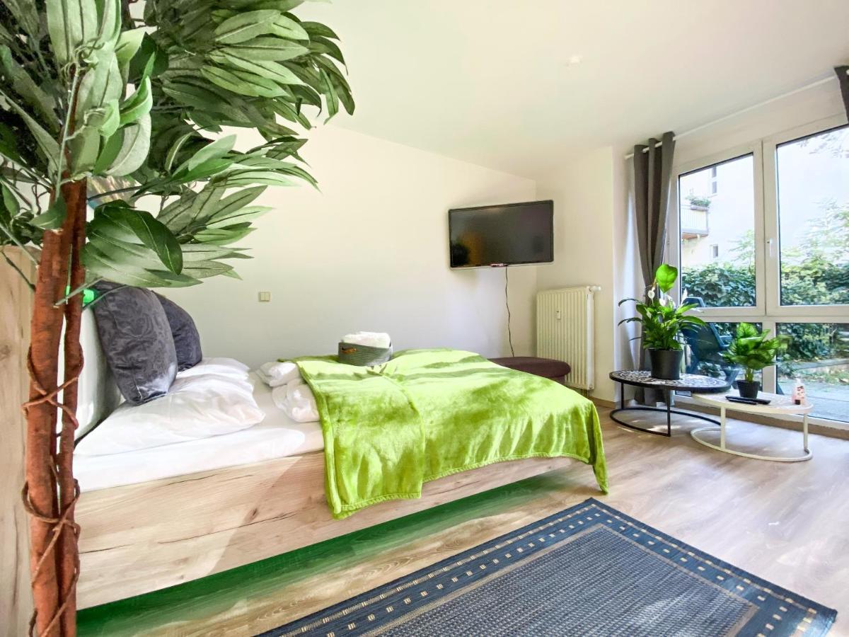 Wohlfuehl-Apartment Mit Kostenfreier Tiefgarage, Wifi & Terrasse ライプツィヒ エクステリア 写真