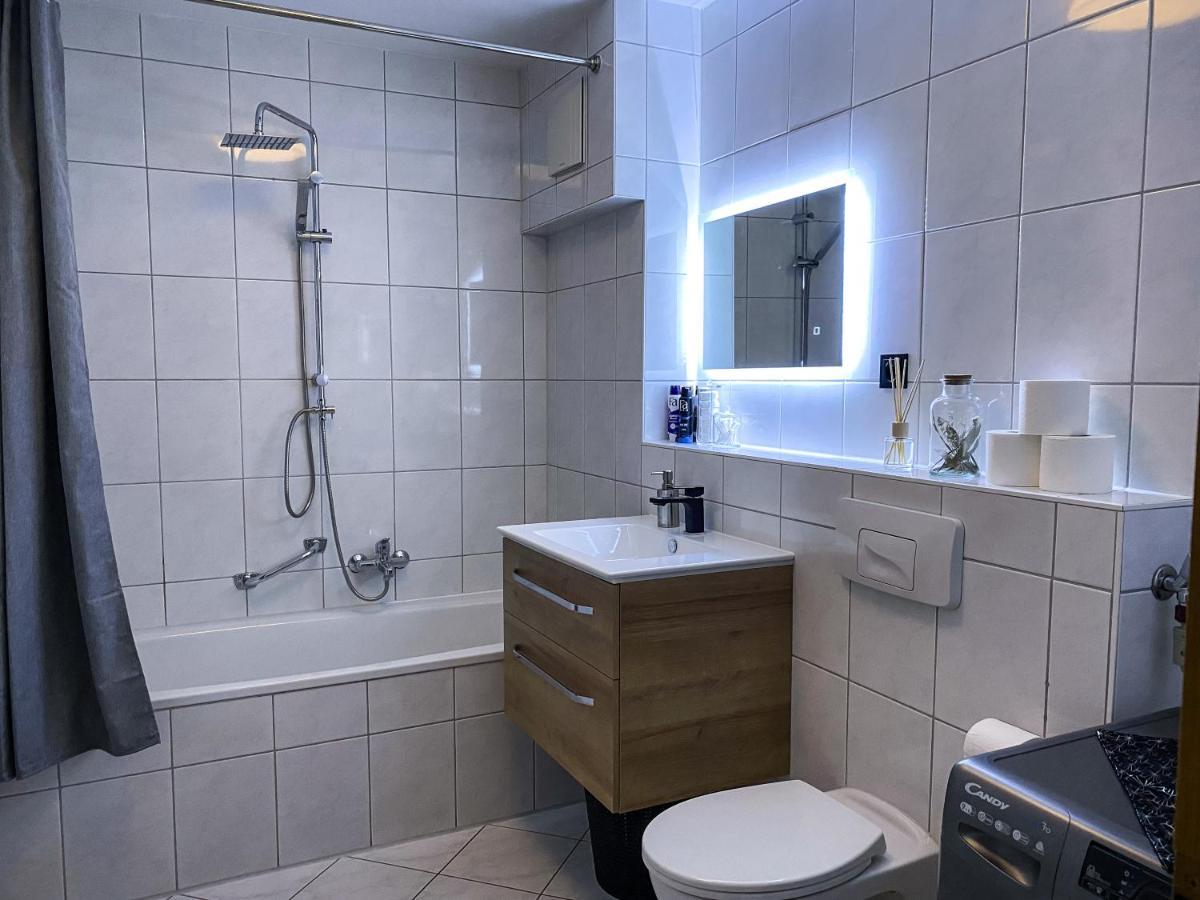 Wohlfuehl-Apartment Mit Kostenfreier Tiefgarage, Wifi & Terrasse ライプツィヒ エクステリア 写真