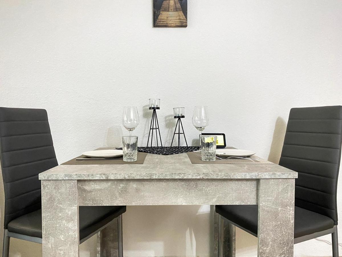 Wohlfuehl-Apartment Mit Kostenfreier Tiefgarage, Wifi & Terrasse ライプツィヒ エクステリア 写真