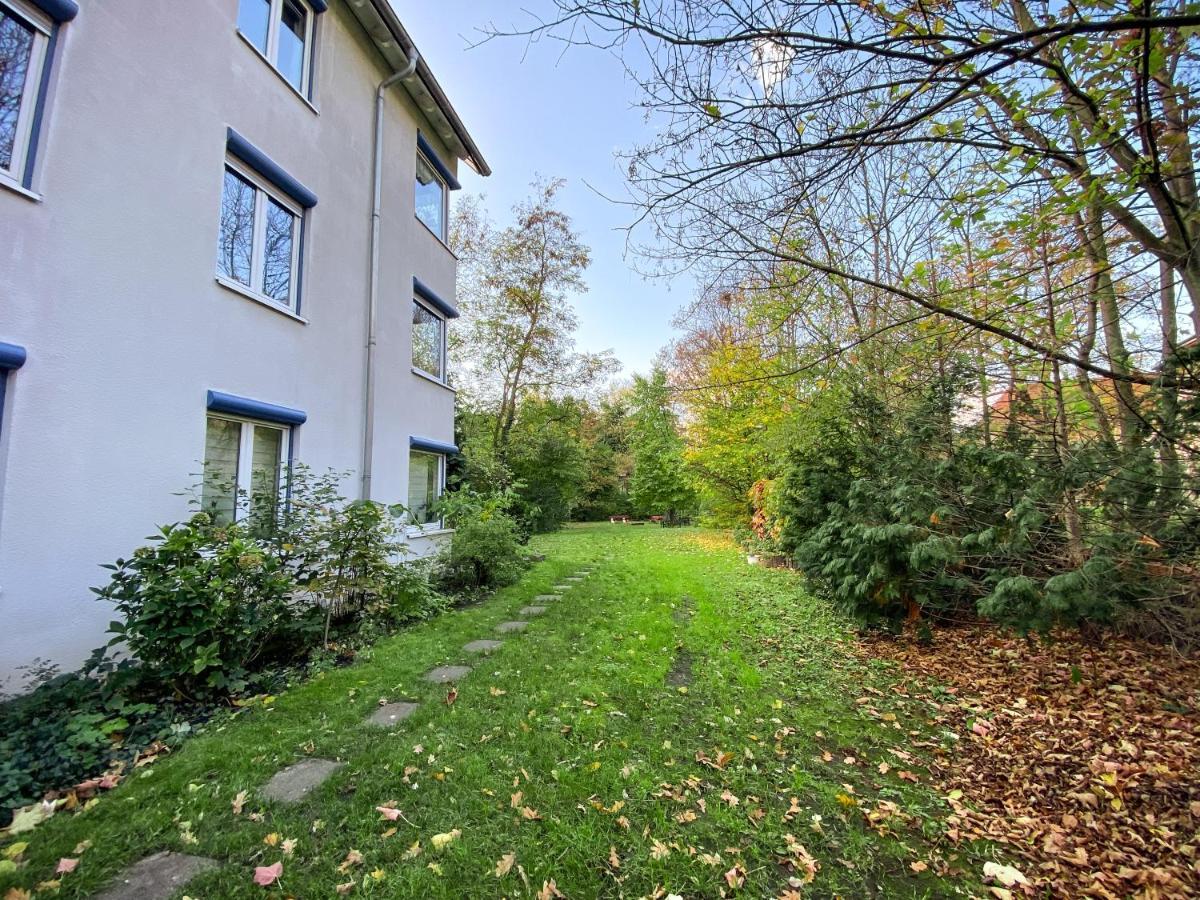 Wohlfuehl-Apartment Mit Kostenfreier Tiefgarage, Wifi & Terrasse ライプツィヒ エクステリア 写真